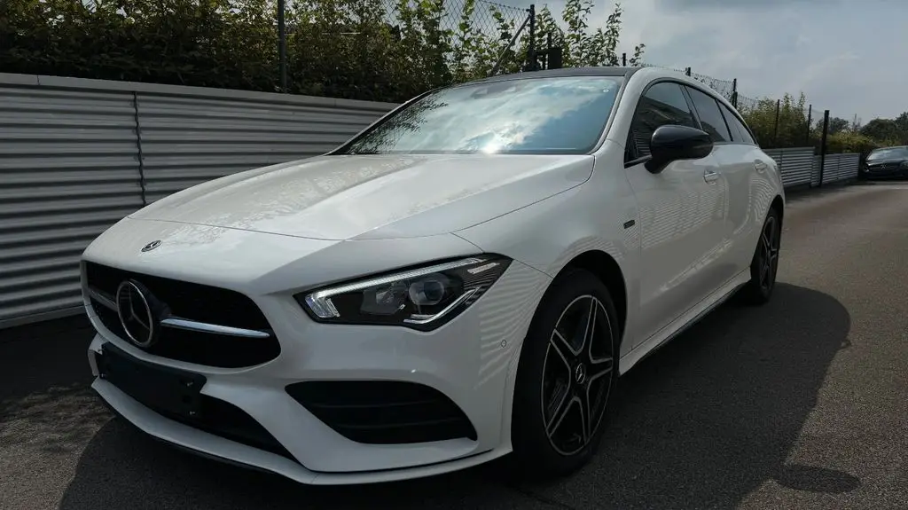 Photo 1 : Mercedes-benz Classe Cla 2021 Hybride