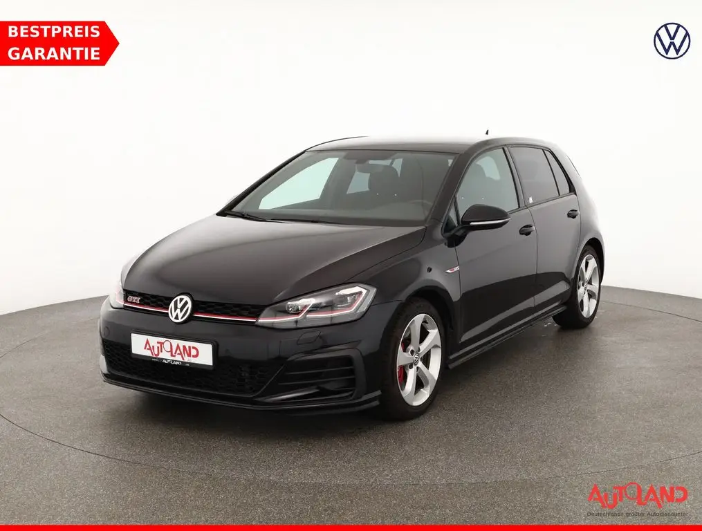 Photo 1 : Volkswagen Golf 2019 Petrol