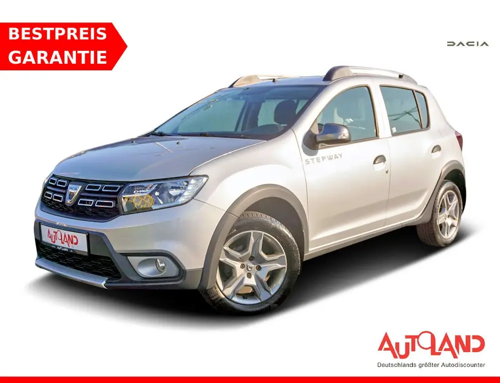 Photo 1 : Dacia Sandero 2018 Petrol