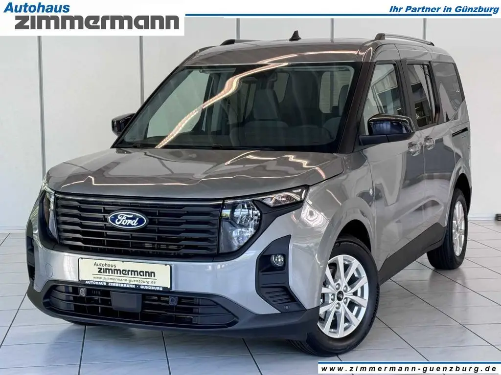 Photo 1 : Ford Tourneo 2024 Petrol