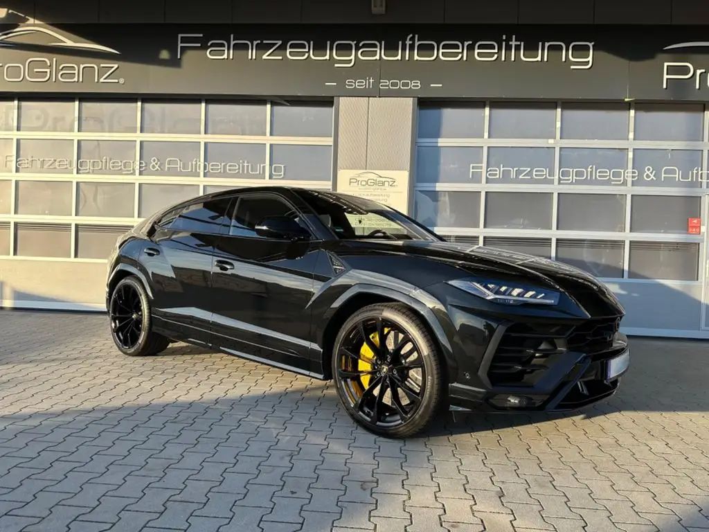 Photo 1 : Lamborghini Urus 2022 Essence