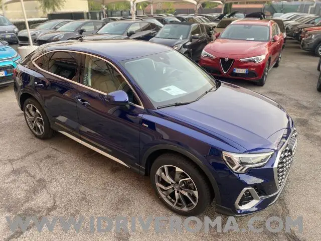 Photo 1 : Audi Q3 2022 Hybride