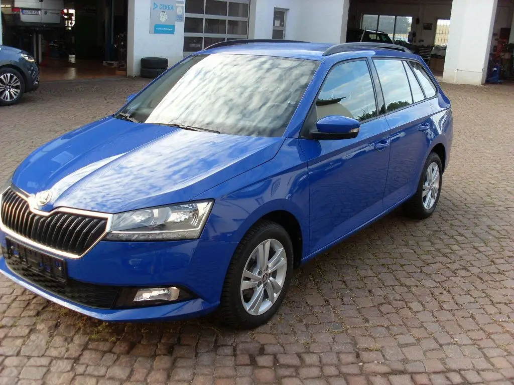 Photo 1 : Skoda Fabia 2022 Petrol