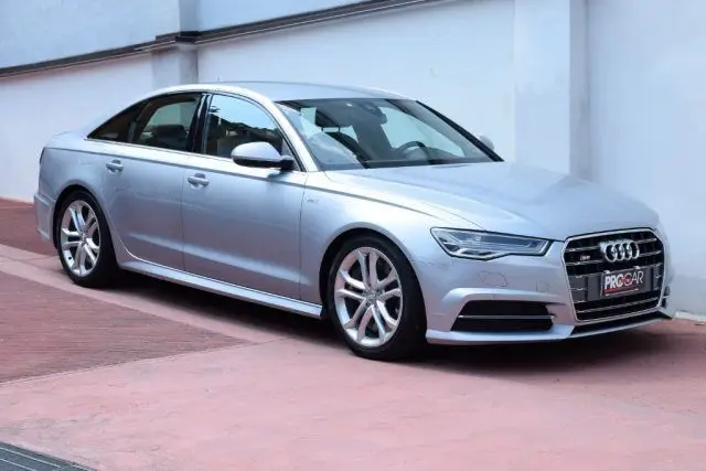 Photo 1 : Audi A6 2016 Petrol