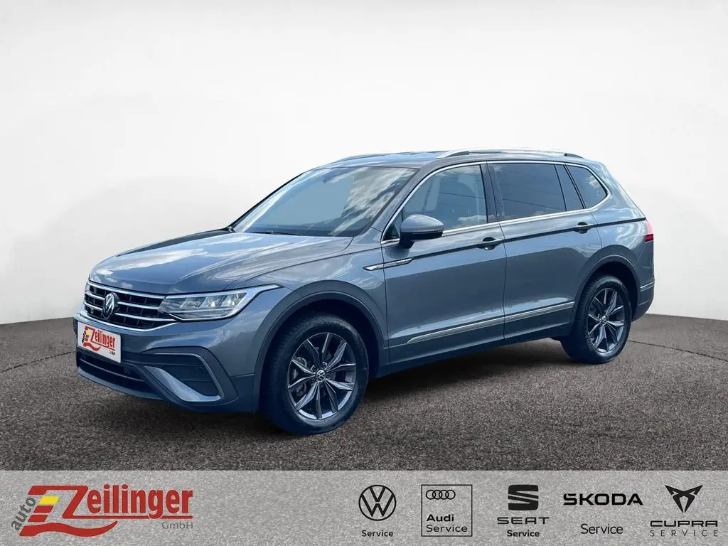 Photo 1 : Volkswagen Tiguan 2023 Essence