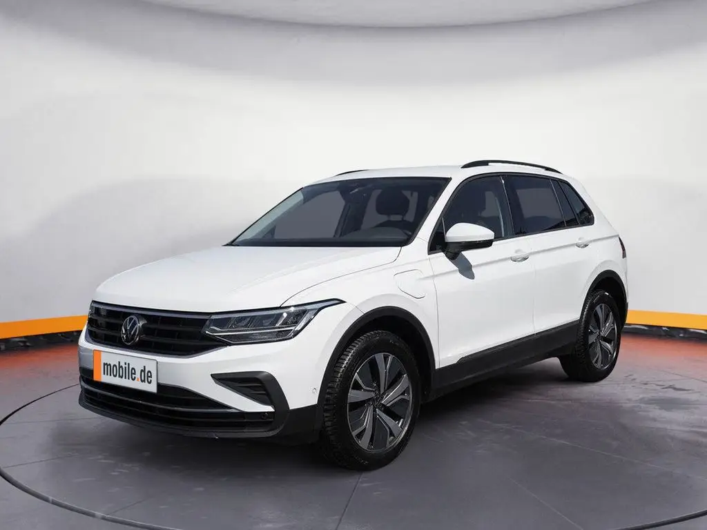 Photo 1 : Volkswagen Tiguan 2022 Hybride