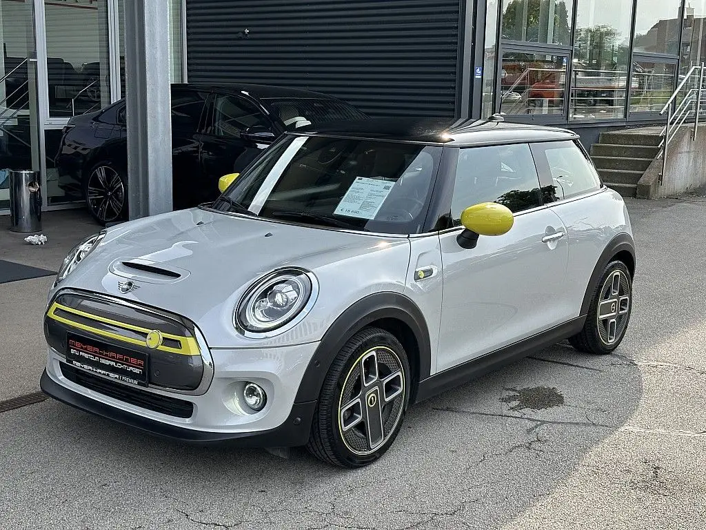 Photo 1 : Mini Cooper 2020 Non renseigné