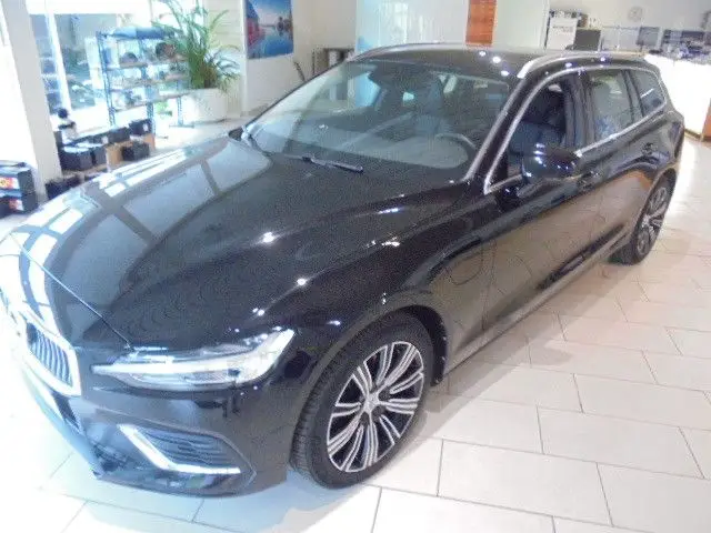 Photo 1 : Volvo V60 2021 Hybride