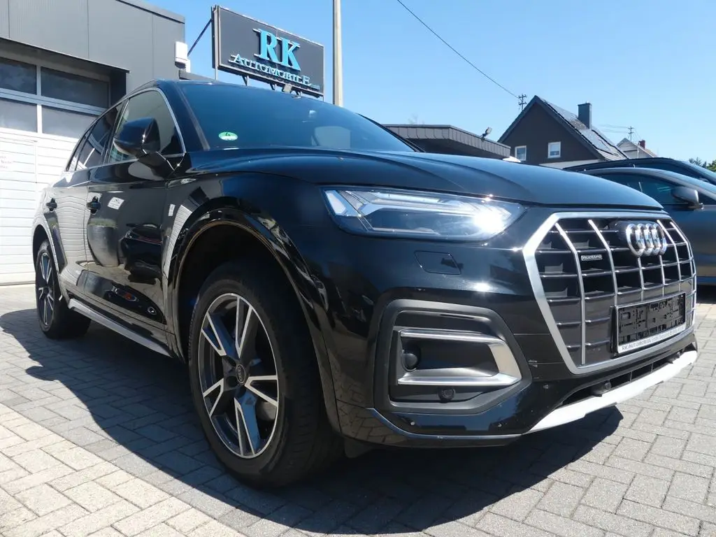 Photo 1 : Audi Q5 2021 Hybride