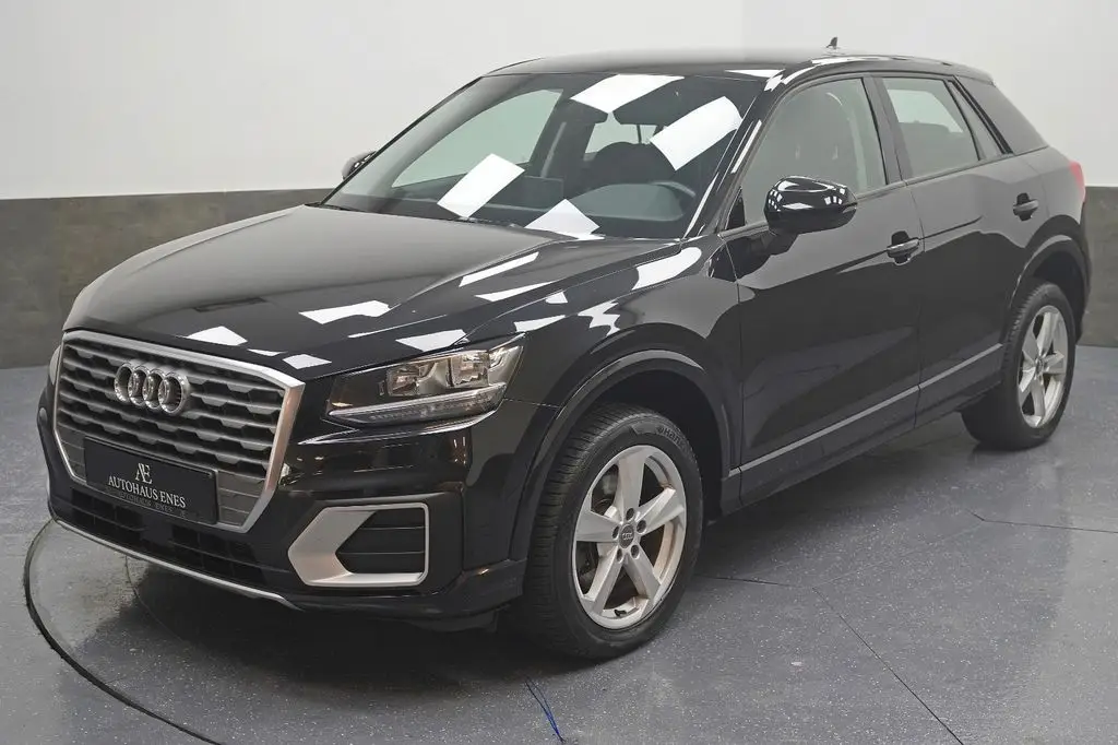 Photo 1 : Audi Q2 2018 Diesel