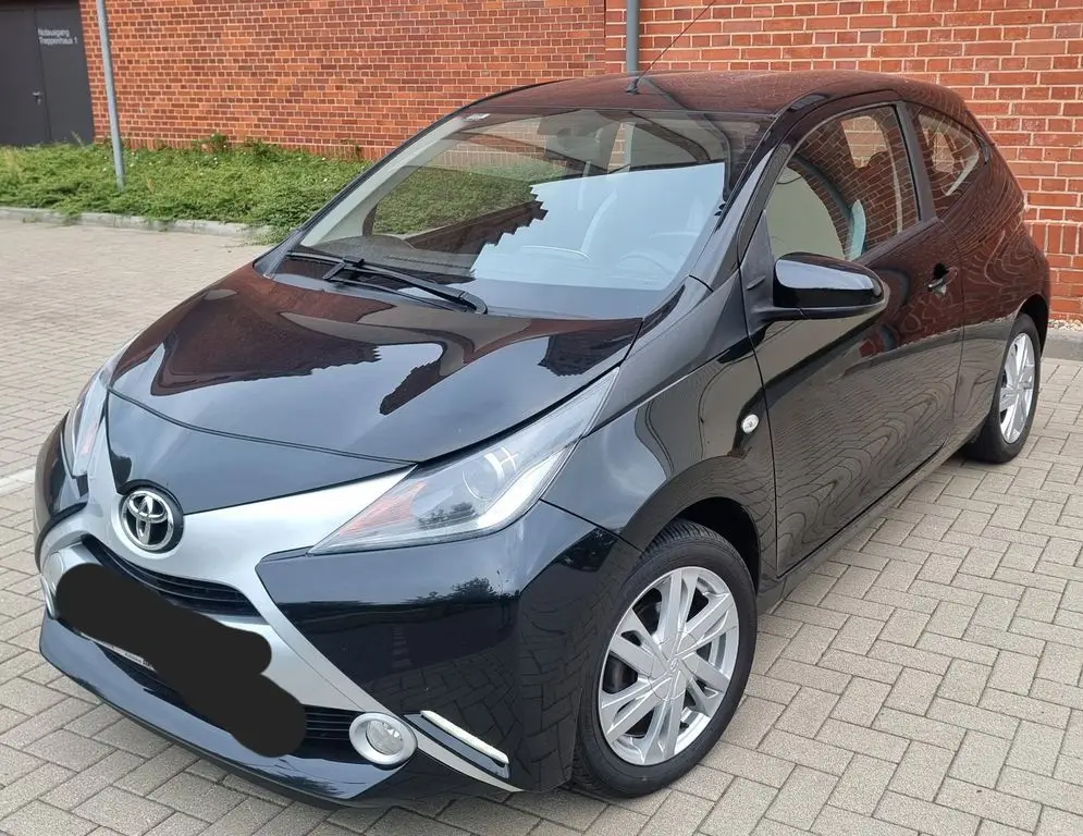 Photo 1 : Toyota Aygo X 2017 Essence