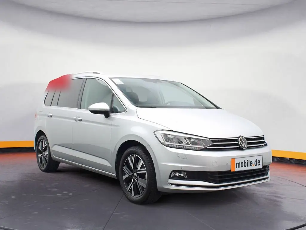 Photo 1 : Volkswagen Touran 2021 Essence