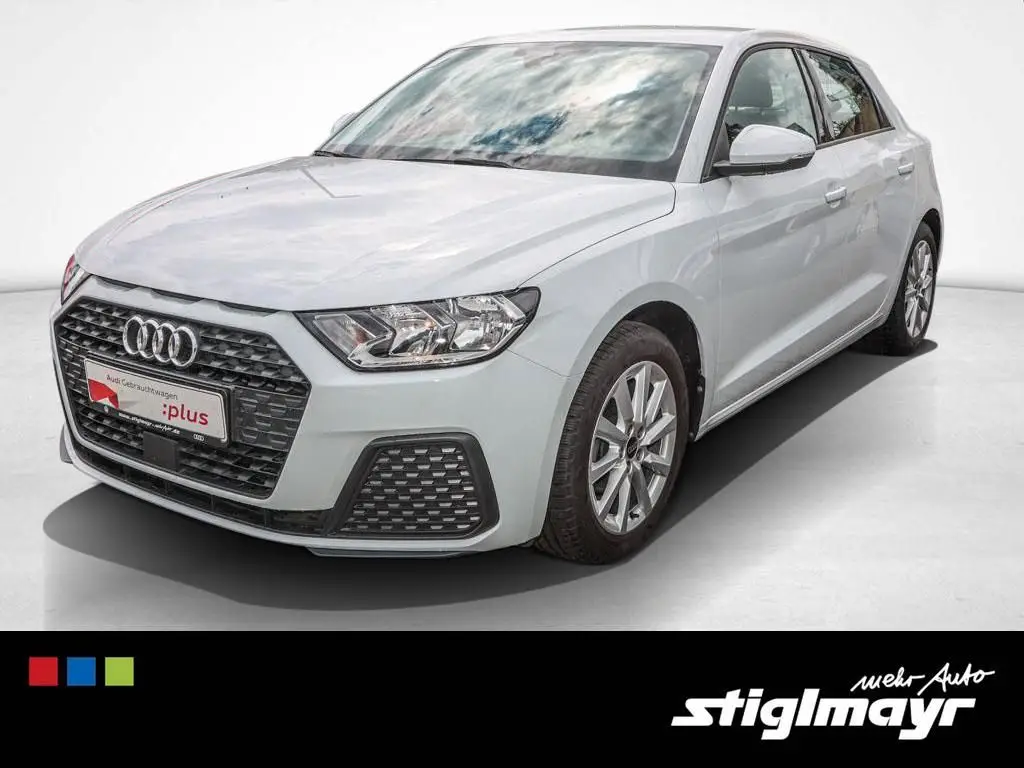 Photo 1 : Audi A1 2022 Essence