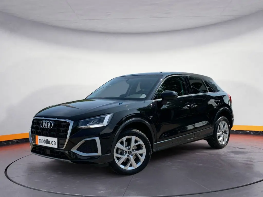 Photo 1 : Audi Q2 2023 Petrol