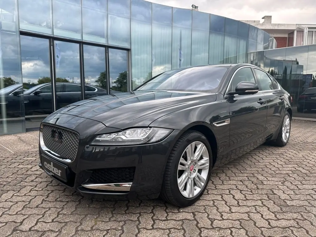 Photo 1 : Jaguar Xf 2020 Petrol