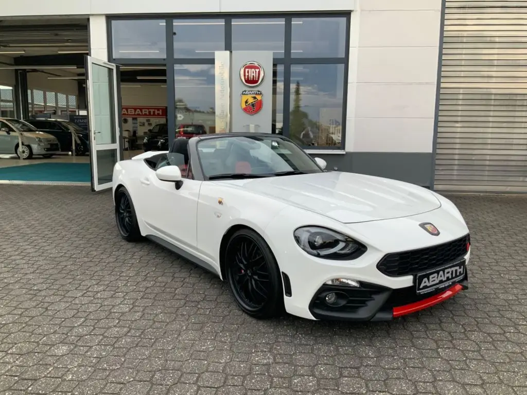 Photo 1 : Abarth 124 Spider 2017 Petrol