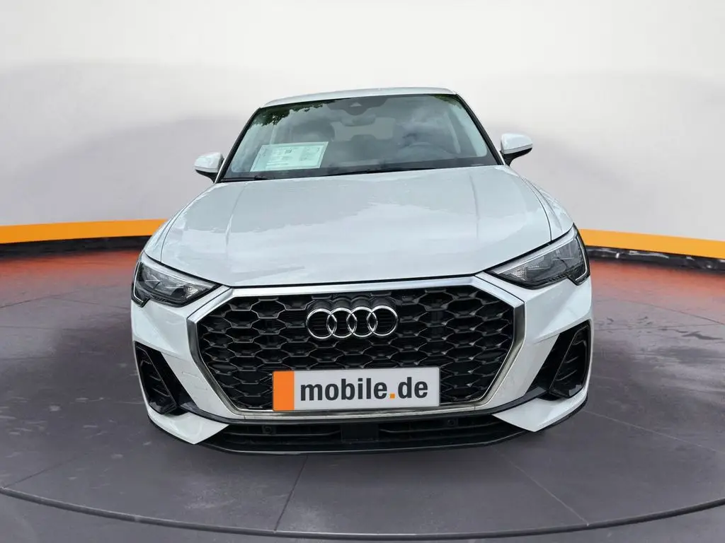 Photo 1 : Audi Q3 2021 Hybride