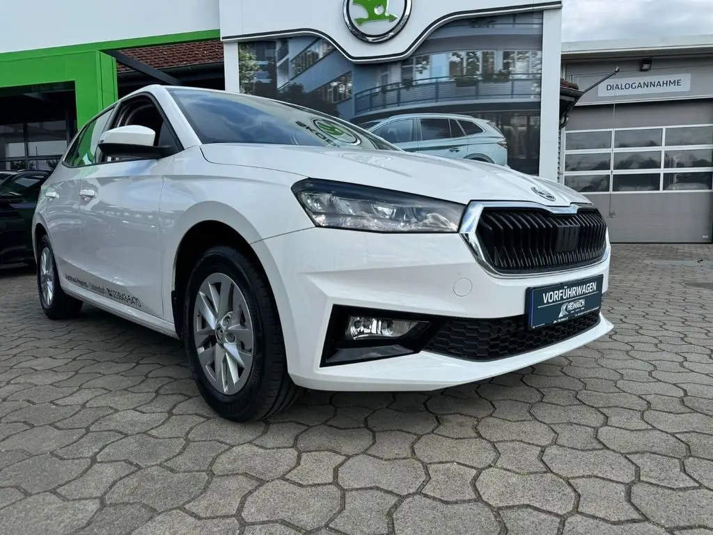 Photo 1 : Skoda Fabia 2024 Petrol