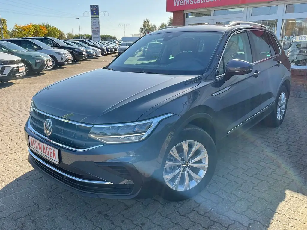 Photo 1 : Volkswagen Tiguan 2022 Petrol