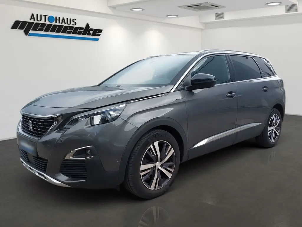 Photo 1 : Peugeot 5008 2019 Essence