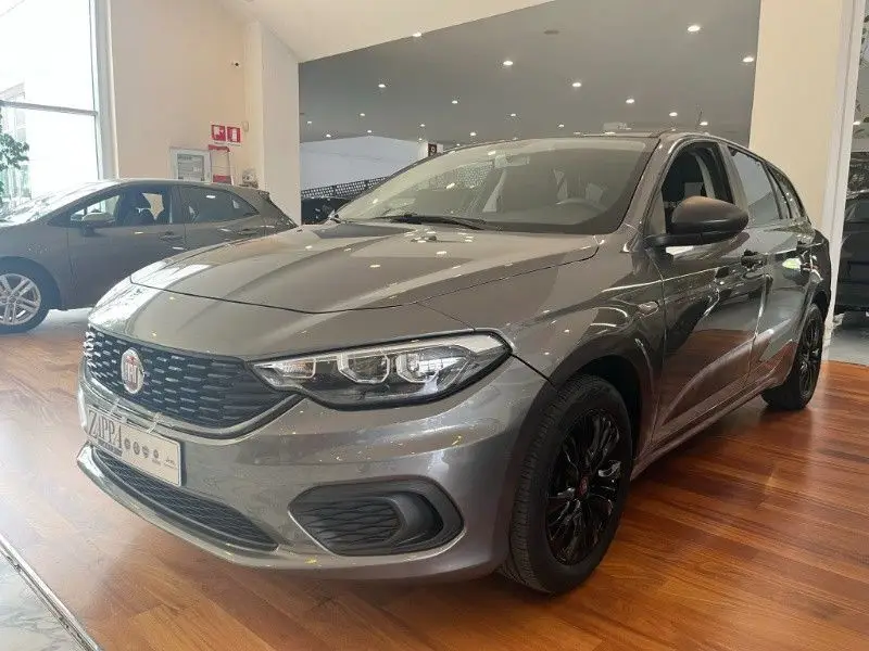 Photo 1 : Fiat Tipo 2019 Essence