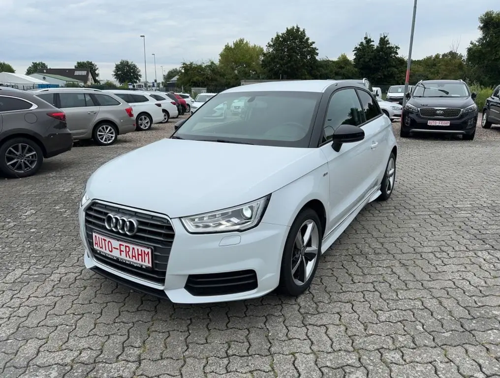 Photo 1 : Audi A1 2017 Essence