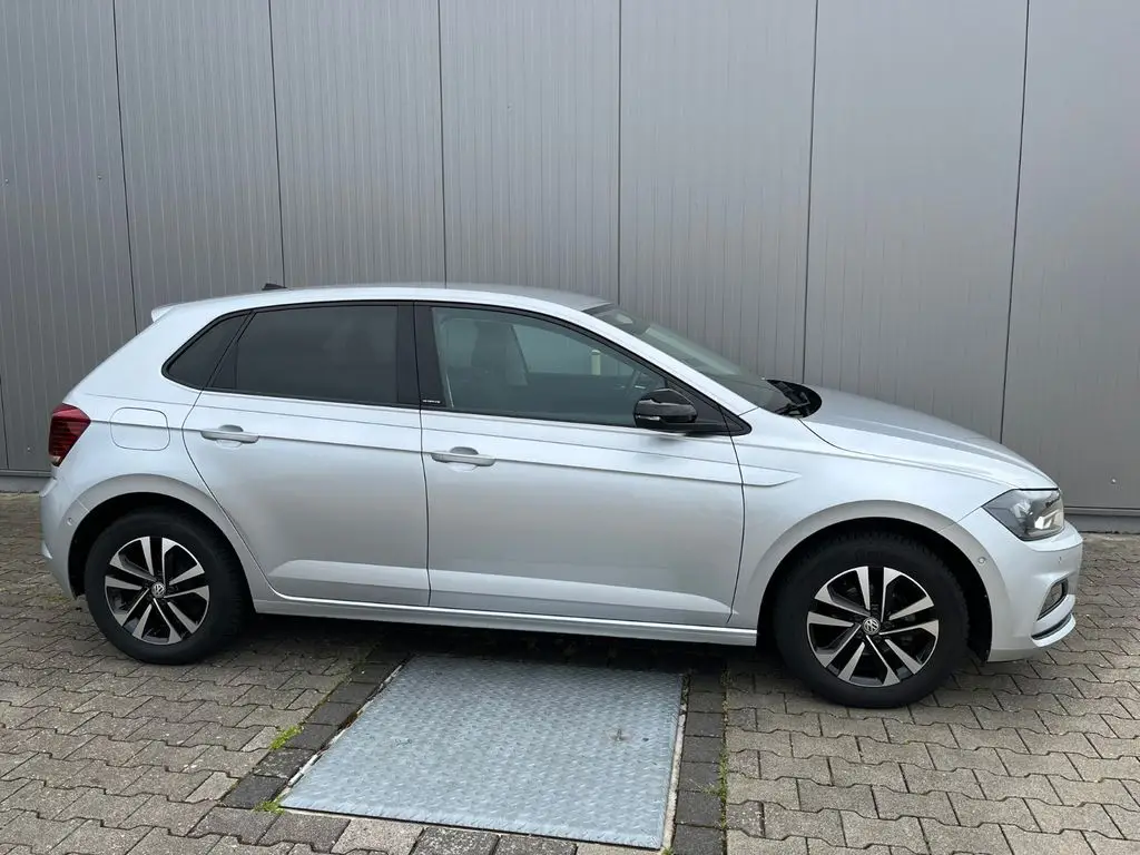 Photo 1 : Volkswagen Polo 2020 Petrol