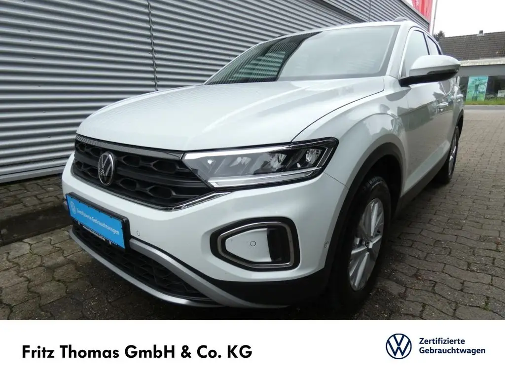 Photo 1 : Volkswagen T-roc 2022 Essence