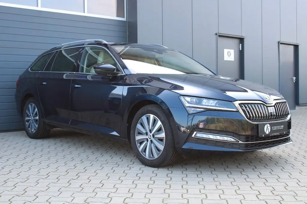 Photo 1 : Skoda Superb 2020 Essence