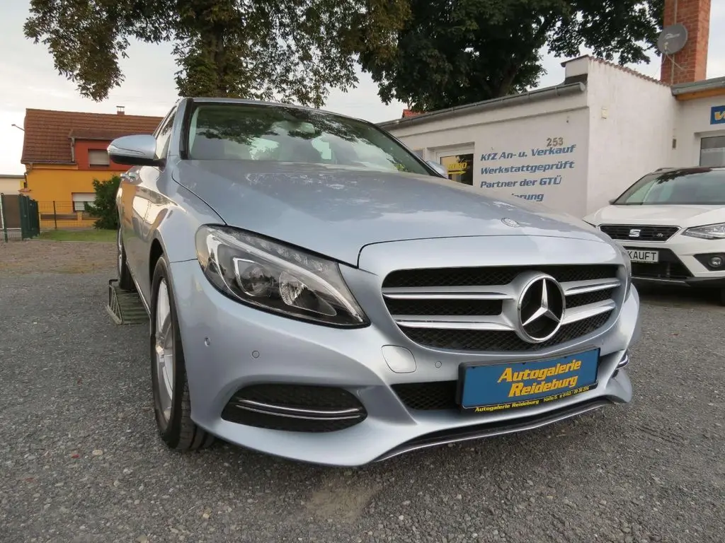 Photo 1 : Mercedes-benz Classe C 2015 Petrol