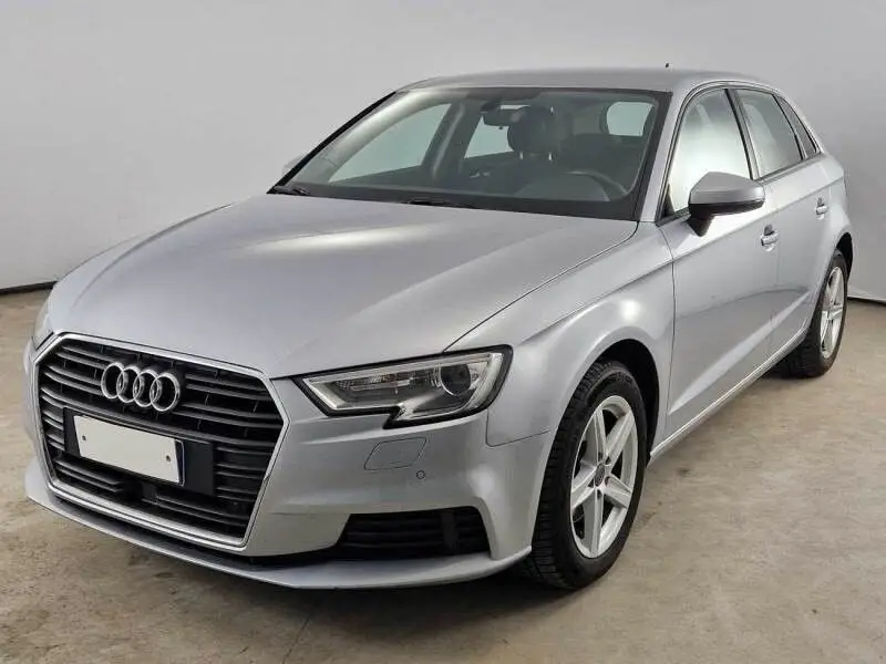 Photo 1 : Audi A3 2019 Diesel