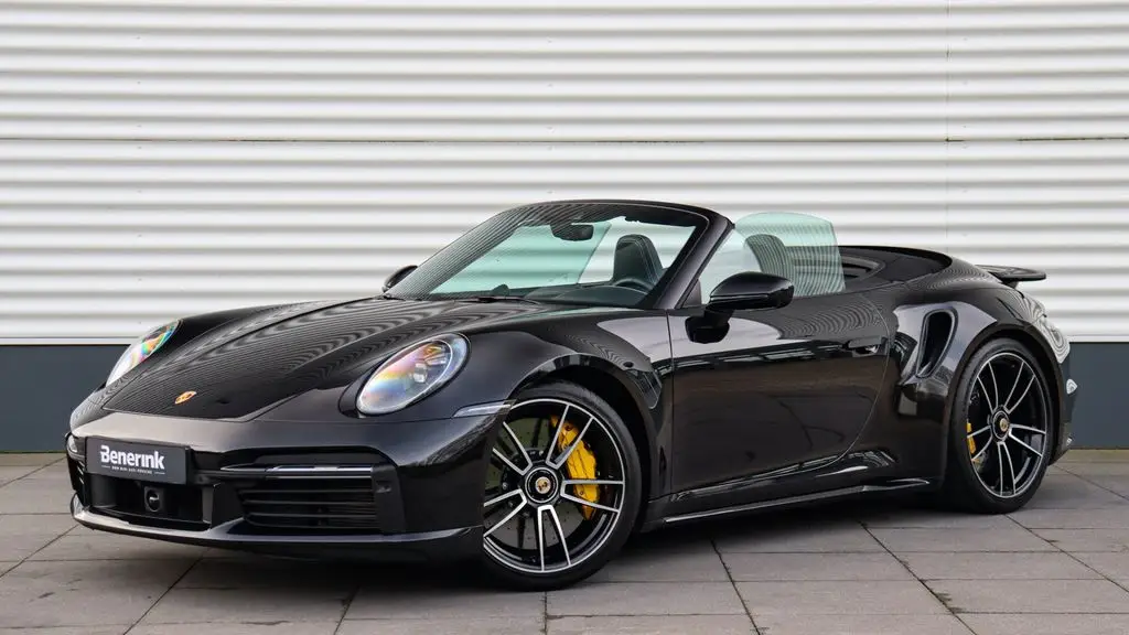 Photo 1 : Porsche 992 2020 Petrol