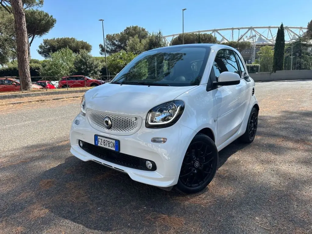 Photo 1 : Smart Fortwo 2019 Petrol