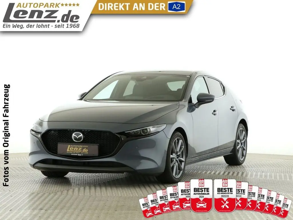 Photo 1 : Mazda 3 2020 Essence