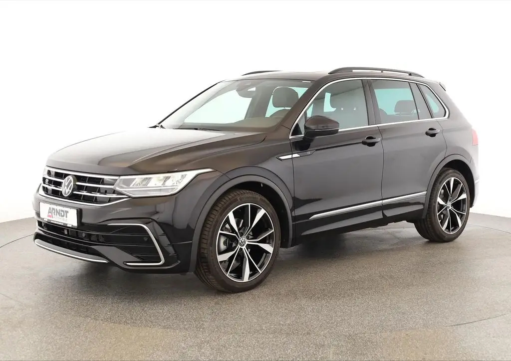 Photo 1 : Volkswagen Tiguan 2024 Essence