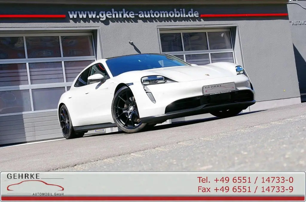 Photo 1 : Porsche Taycan 2023 Not specified