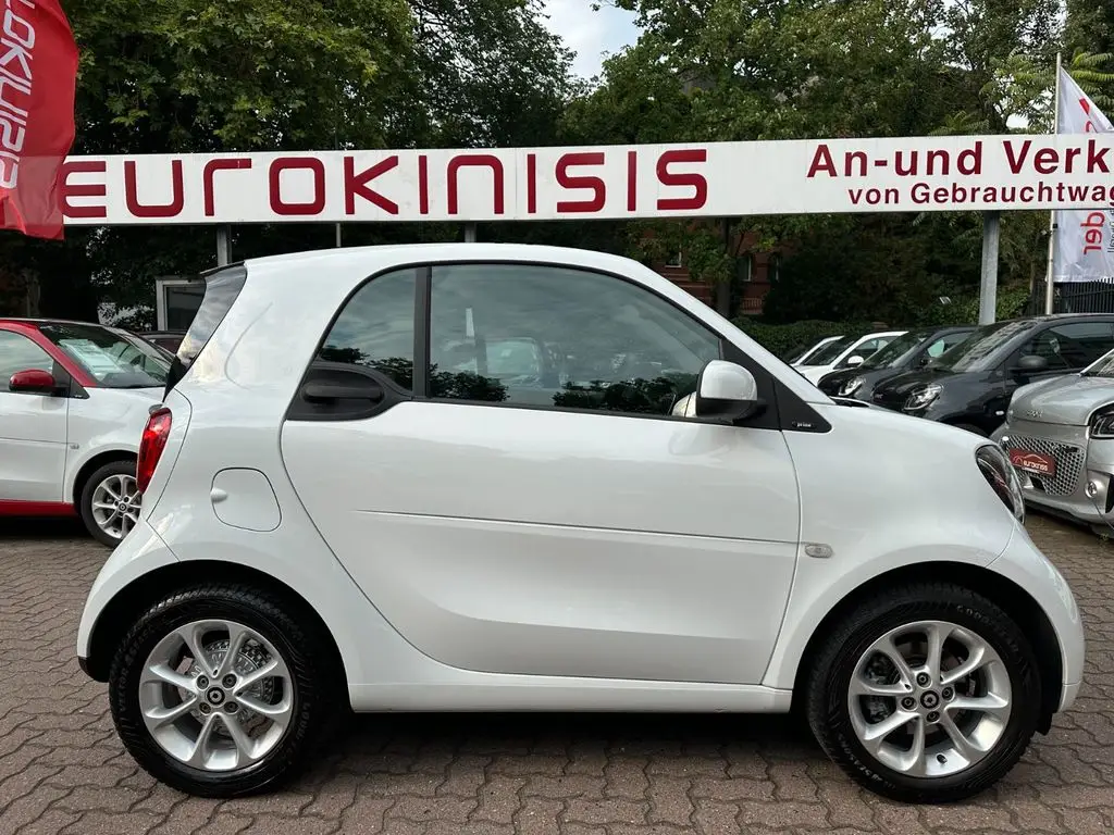 Photo 1 : Smart Fortwo 2019 Petrol