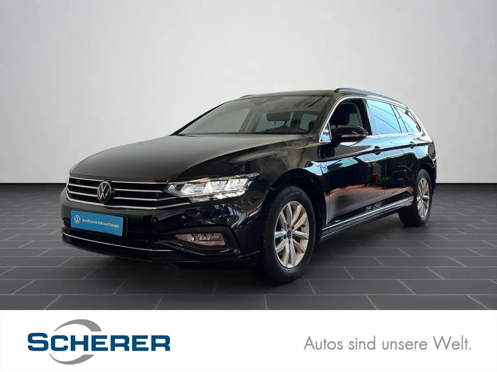 Photo 1 : Volkswagen Passat 2023 Petrol