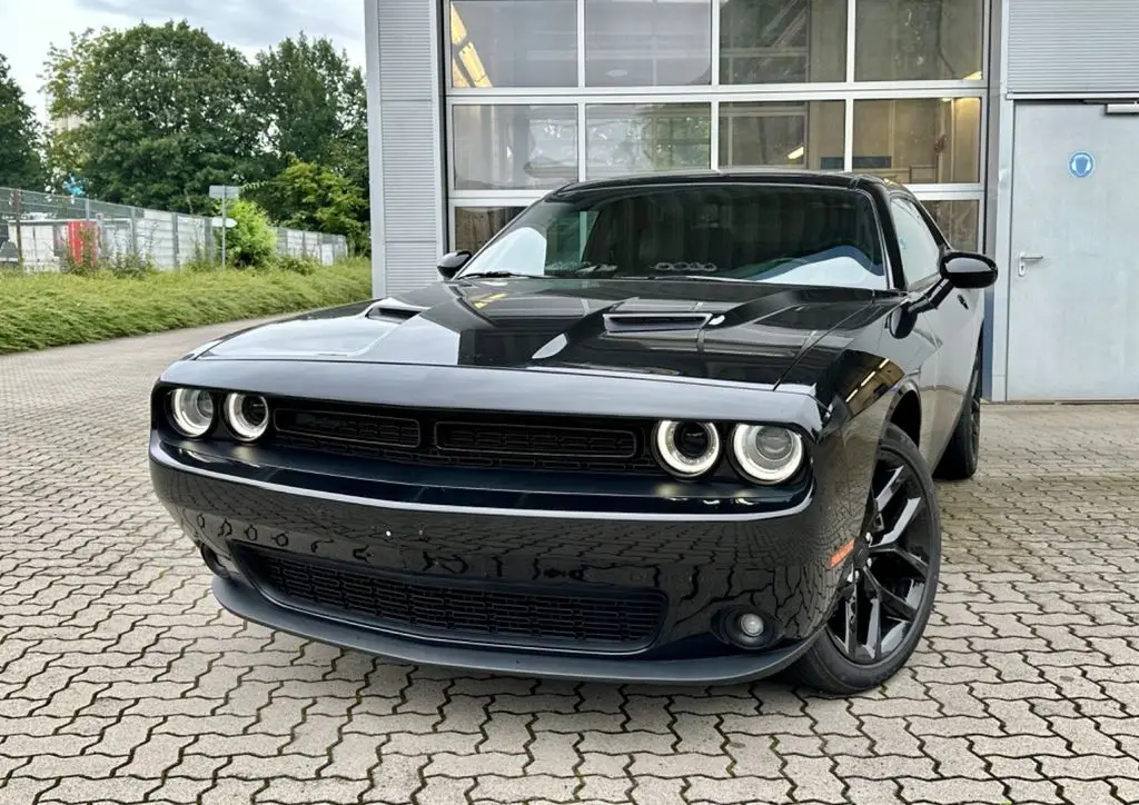 Photo 1 : Dodge Challenger 2021 Petrol