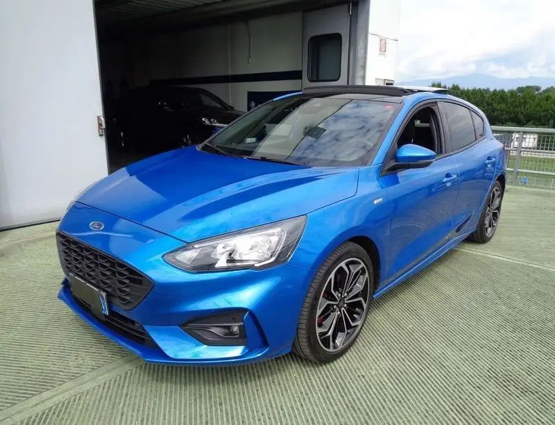 Photo 1 : Ford Focus 2021 Petrol