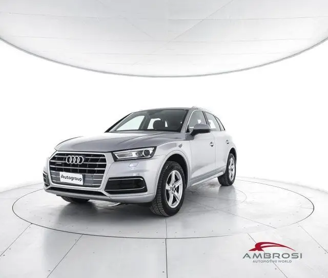 Photo 1 : Audi Q5 2020 Diesel