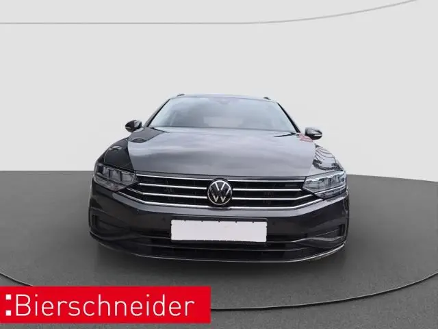 Photo 1 : Volkswagen Passat 2023 Diesel