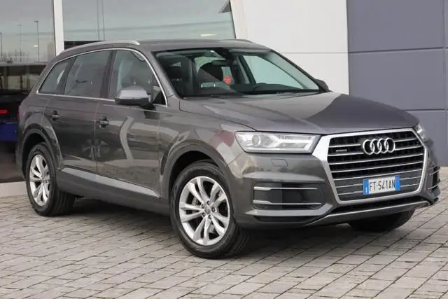 Photo 1 : Audi Q7 2018 Hybride