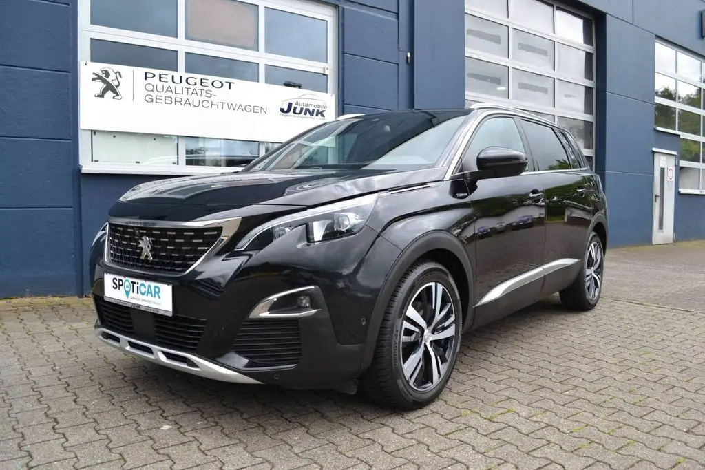 Photo 1 : Peugeot 5008 2020 Diesel