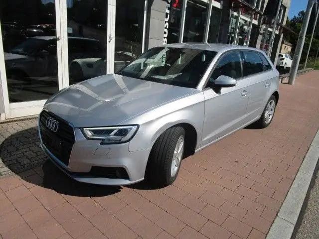 Photo 1 : Audi A3 2017 Diesel