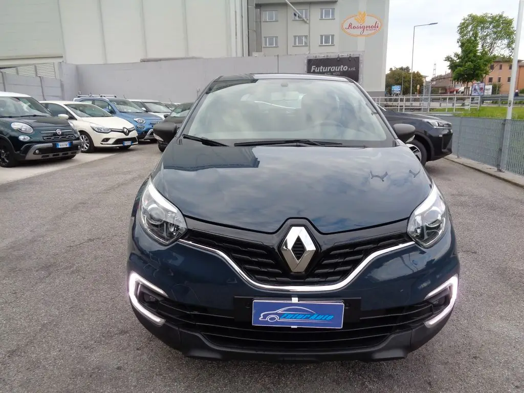 Photo 1 : Renault Captur 2019 Petrol