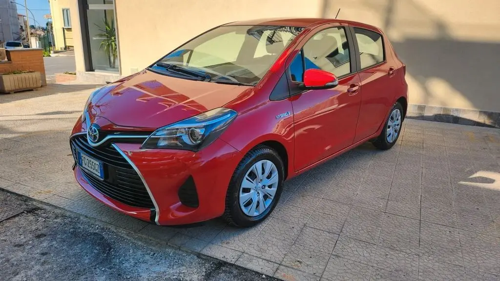 Photo 1 : Toyota Yaris 2017 Hybrid