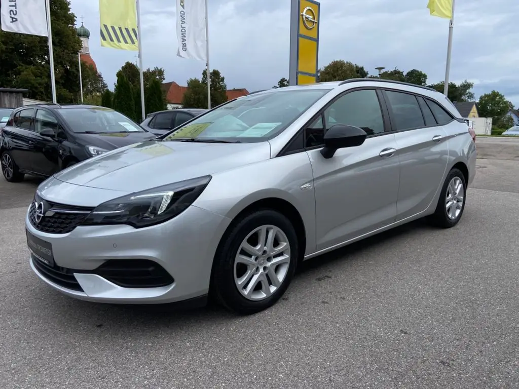 Photo 1 : Opel Astra 2021 Petrol