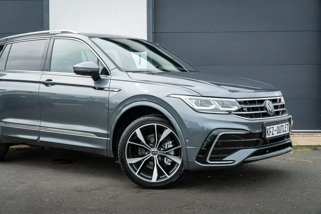 Photo 1 : Volkswagen Tiguan 2021 Essence