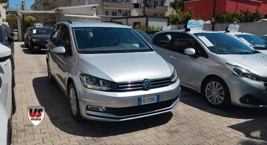 Photo 1 : Volkswagen Touran 2016 Diesel